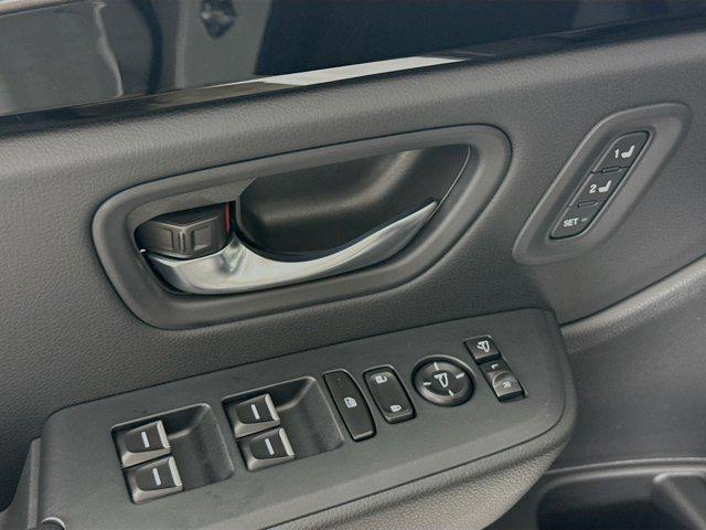 new 2025 Honda Pilot car, priced at $48,563