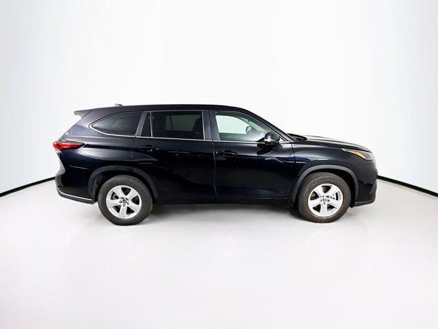 used 2023 Toyota Highlander car, priced at $32,274