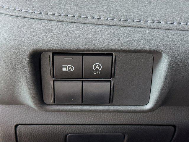 used 2023 Toyota Highlander car, priced at $32,274