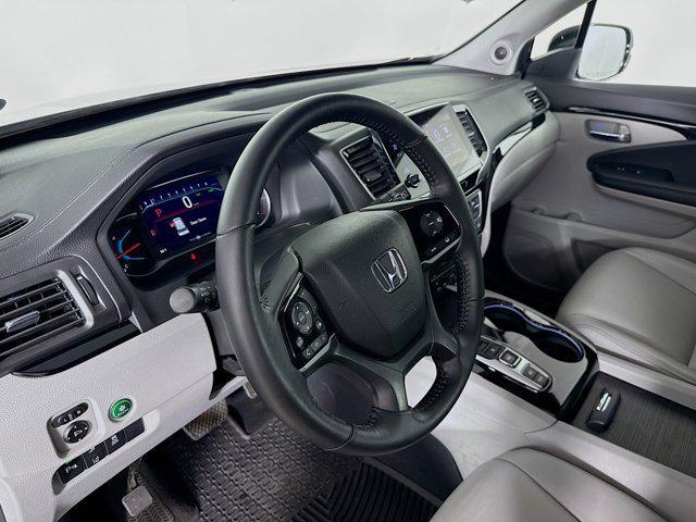 used 2021 Honda Pilot car, priced at $27,040