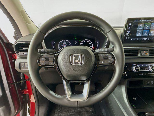 new 2025 Honda Pilot car, priced at $43,579