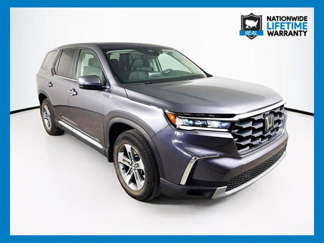 used 2025 Honda Pilot car, priced at $41,300