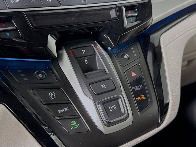 new 2025 Honda Odyssey car, priced at $45,573