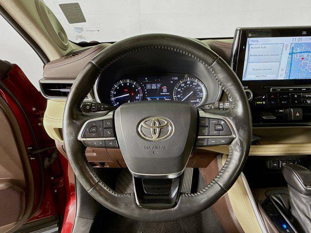 used 2021 Toyota Highlander car, priced at $36,079