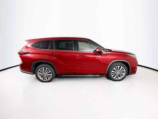 used 2021 Toyota Highlander car, priced at $36,079