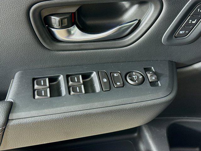 used 2024 Honda Pilot car, priced at $40,491