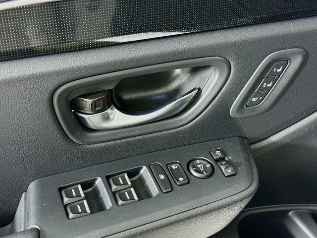 new 2025 Honda Pilot car, priced at $50,971