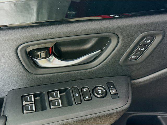 new 2025 Honda Pilot car, priced at $44,348