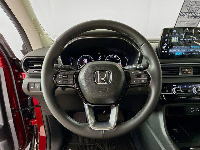 new 2025 Honda Pilot car, priced at $44,348