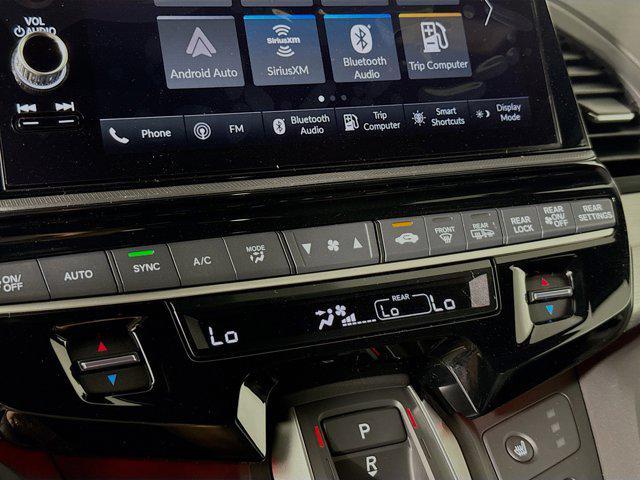 new 2026 Honda Odyssey car, priced at $44,290