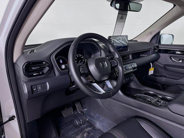 new 2025 Honda Pilot car, priced at $42,987