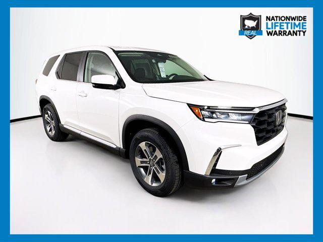 new 2025 Honda Pilot car, priced at $42,987