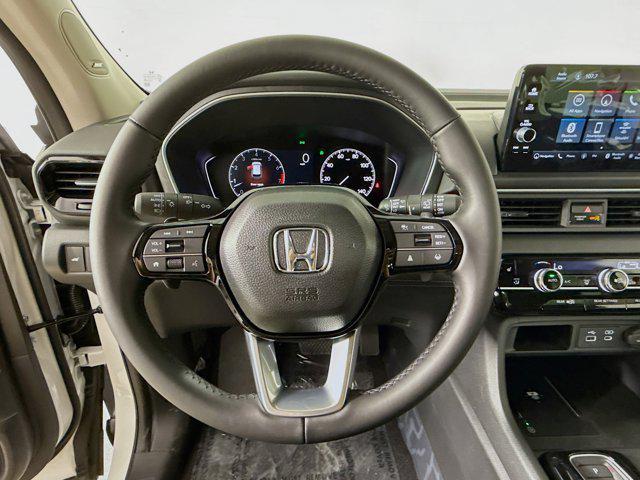 new 2025 Honda Pilot car, priced at $49,964