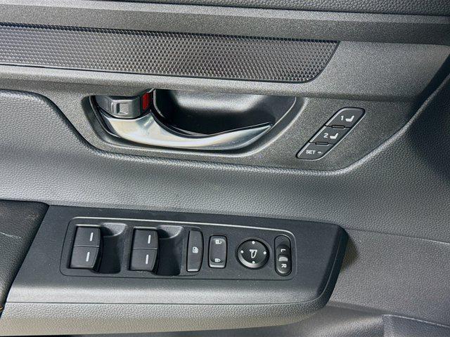 new 2025 Honda CR-V Hybrid car, priced at $37,356