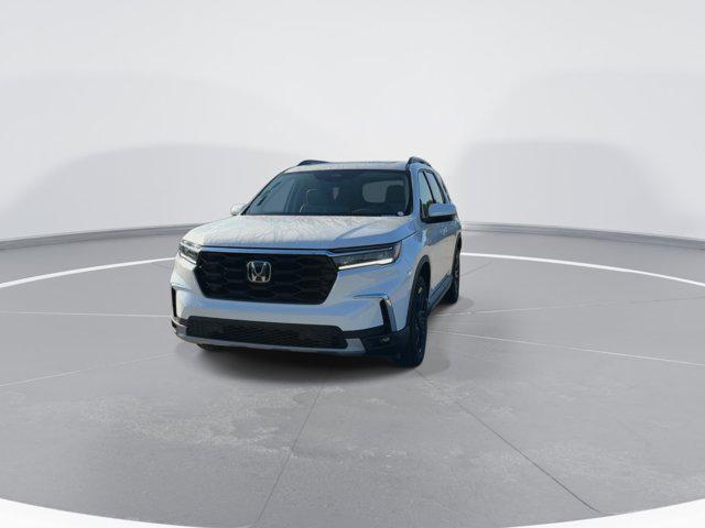 new 2025 Honda Pilot car, priced at $48,291