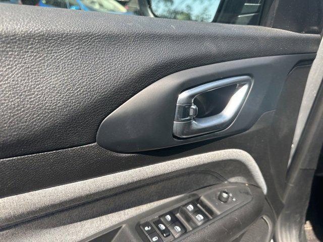 used 2023 Jeep Compass car, priced at $20,047