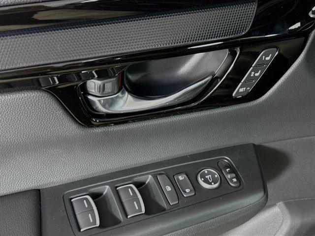 new 2025 Honda CR-V Hybrid car, priced at $39,823