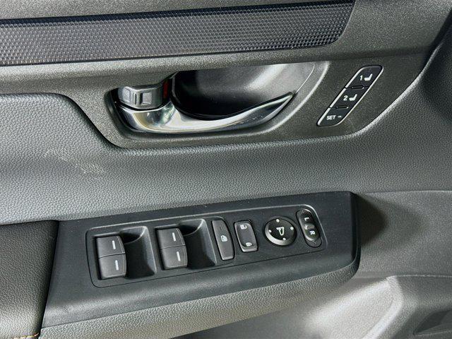new 2025 Honda CR-V Hybrid car, priced at $37,355