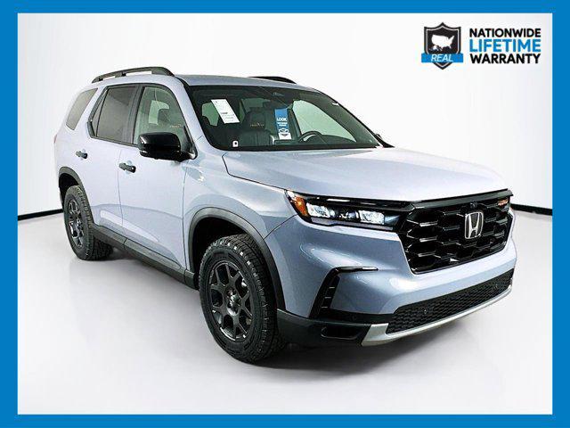 new 2025 Honda Pilot car, priced at $48,062