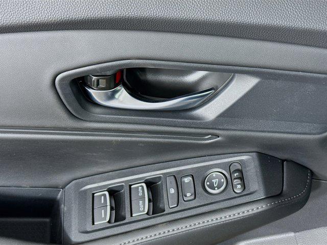 new 2025 Honda Accord Hybrid car, priced at $33,896