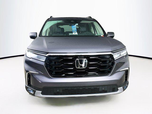 new 2025 Honda Pilot car, priced at $46,478