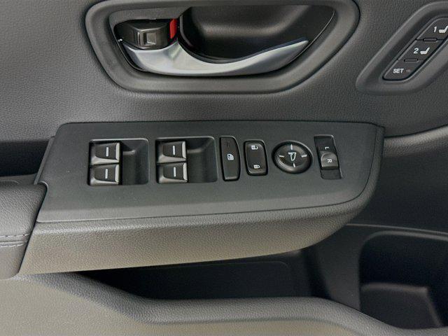 new 2025 Honda Pilot car, priced at $46,642