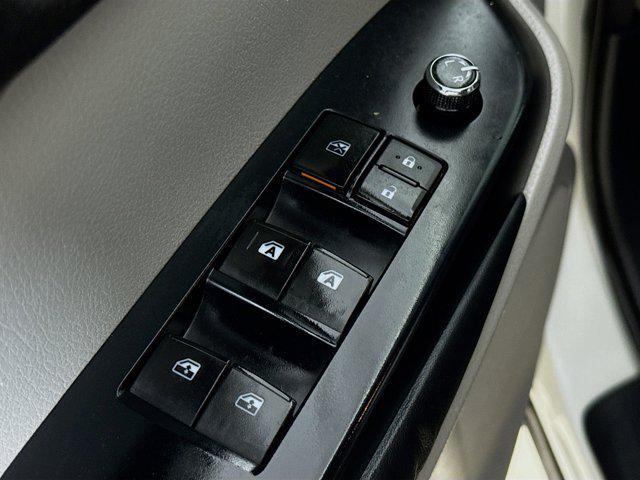 used 2015 Toyota Highlander car, priced at $13,086