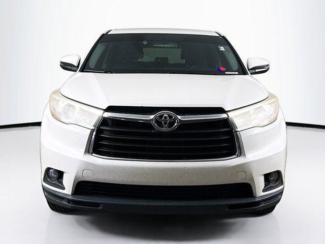 used 2015 Toyota Highlander car, priced at $13,086