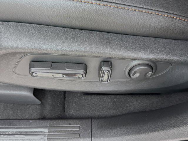 new 2025 Honda CR-V Hybrid car, priced at $39,220