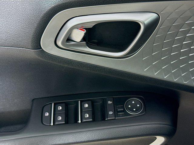 used 2022 Kia Soul car, priced at $14,971