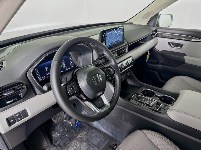 new 2025 Honda Pilot car, priced at $51,136