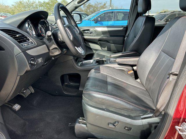 used 2018 Dodge Grand Caravan car