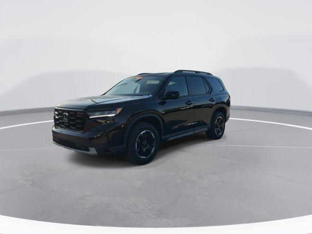 new 2025 Honda Pilot car, priced at $53,280