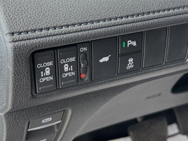 new 2025 Honda Odyssey car, priced at $45,166