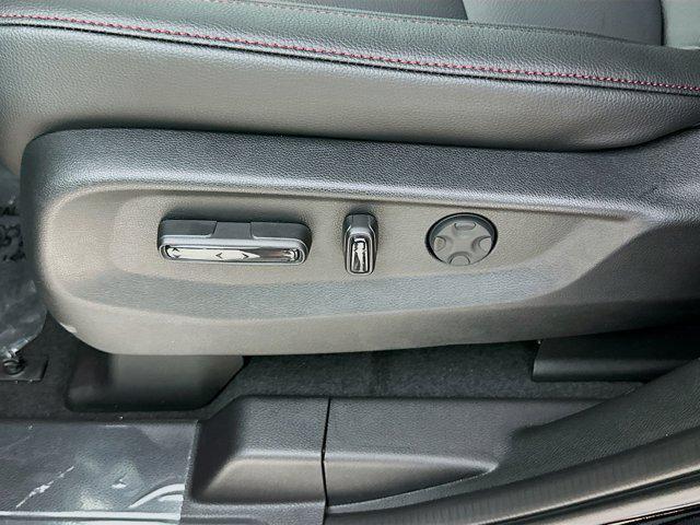new 2025 Honda Odyssey car, priced at $42,936