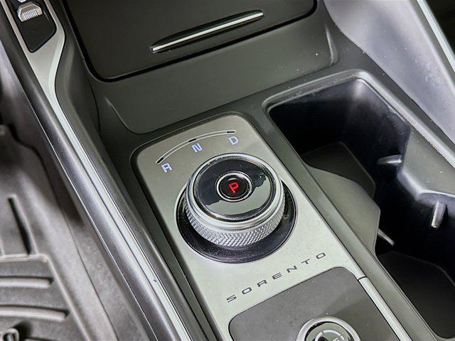 used 2022 Kia Sorento Hybrid car, priced at $24,714