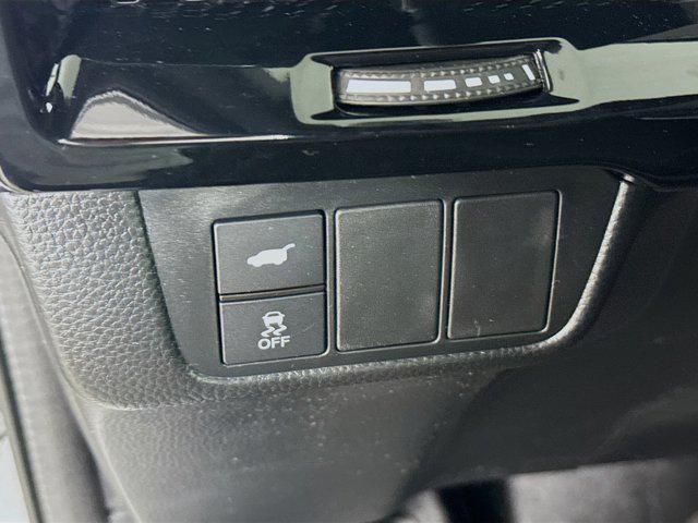 new 2025 Honda CR-V Hybrid car, priced at $40,822