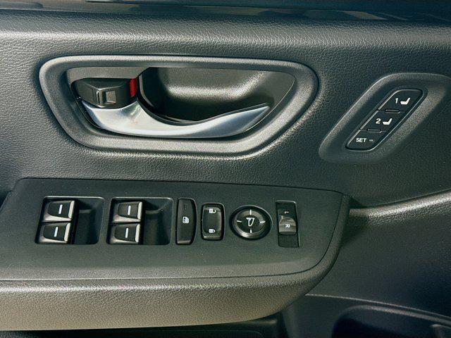used 2025 Honda Pilot car, priced at $40,463