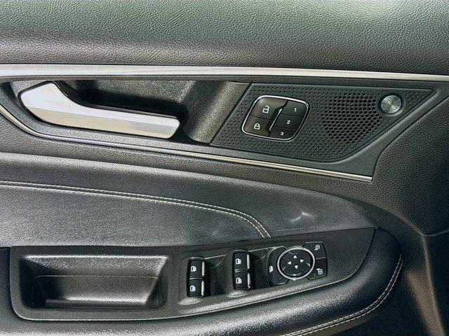 used 2023 Ford Edge car, priced at $24,000