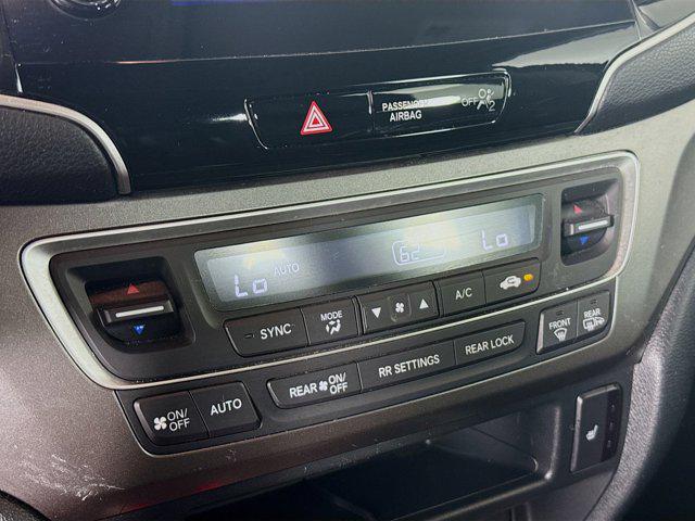 used 2022 Honda Pilot car, priced at $26,095