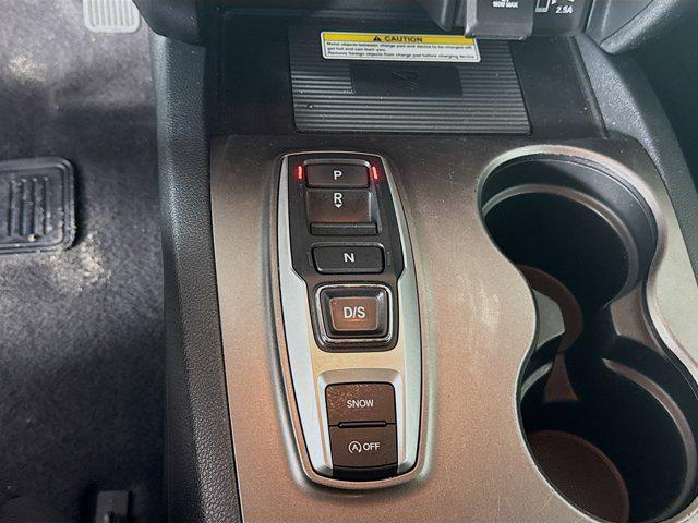 used 2022 Honda Pilot car, priced at $26,095