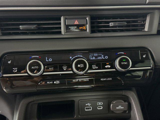 new 2025 Honda Pilot car, priced at $48,002