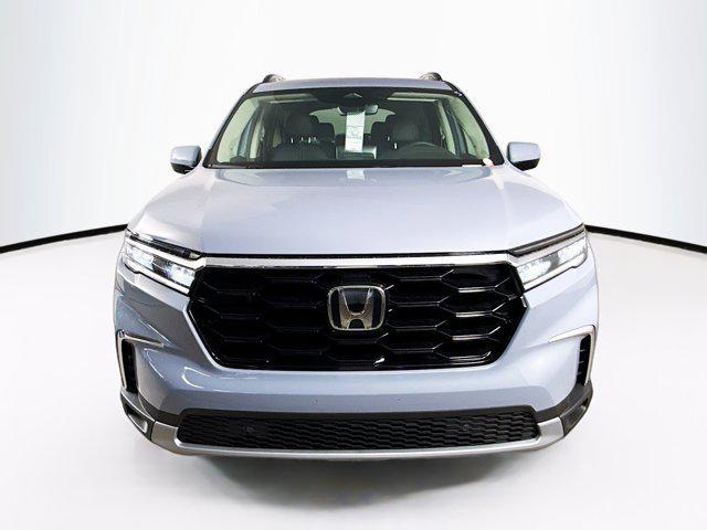 new 2025 Honda Pilot car, priced at $48,002