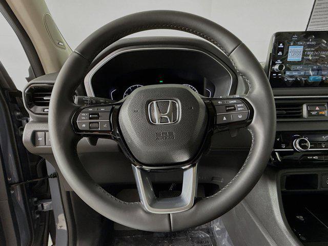 new 2025 Honda Pilot car, priced at $48,002