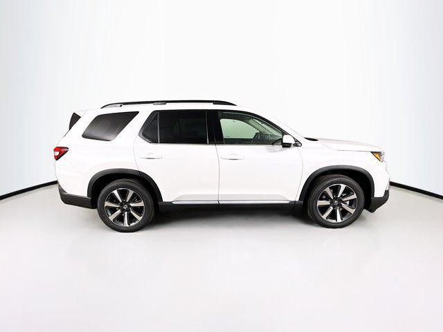 new 2025 Honda Pilot car, priced at $50,583
