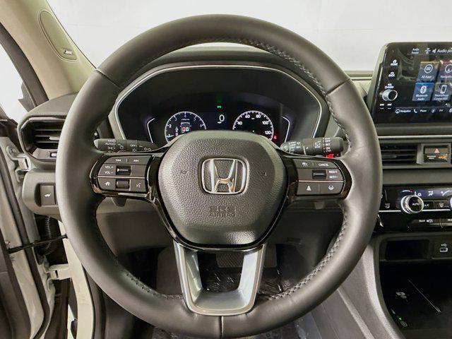 new 2025 Honda Pilot car, priced at $49,510