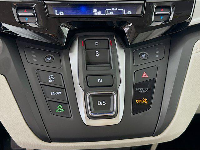 new 2025 Honda Odyssey car, priced at $43,051