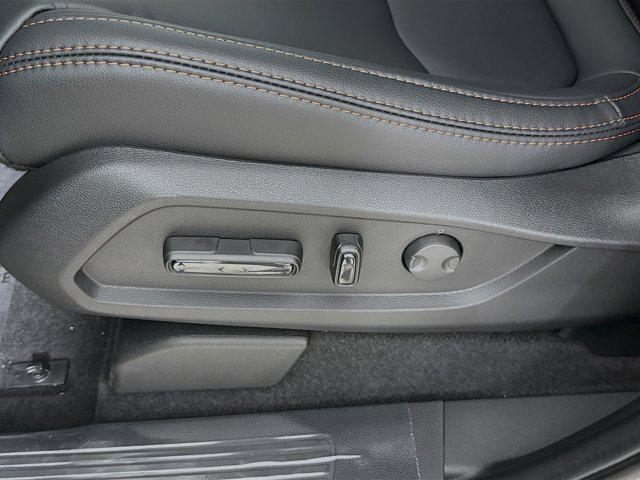 new 2025 Honda Pilot car, priced at $48,136
