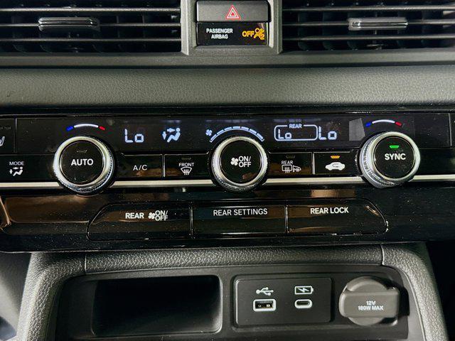 new 2025 Honda Pilot car, priced at $42,987