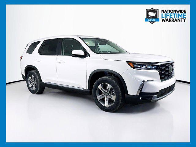 new 2025 Honda Pilot car, priced at $43,032
